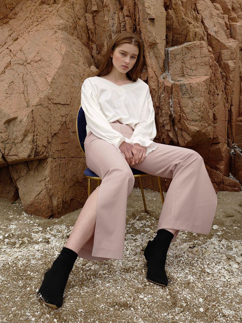 AMONG A-Line Side Slit Pin-Tuck Pants