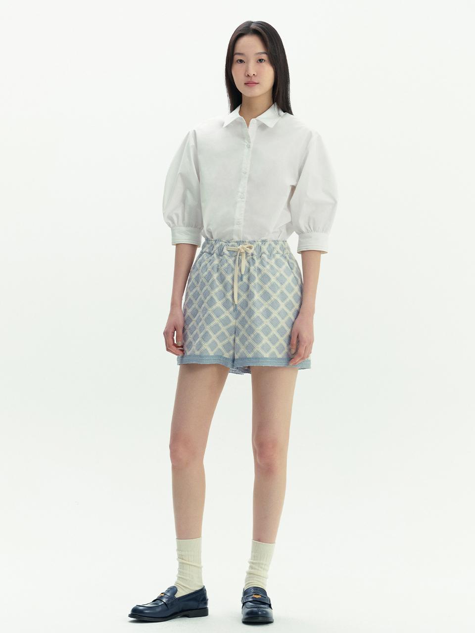 AND YOU Dallas Lace Detail Embroidery Banded Shorts