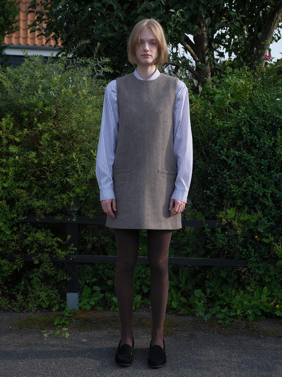 AND YOU Farum H-line Mini Dress (Brown)