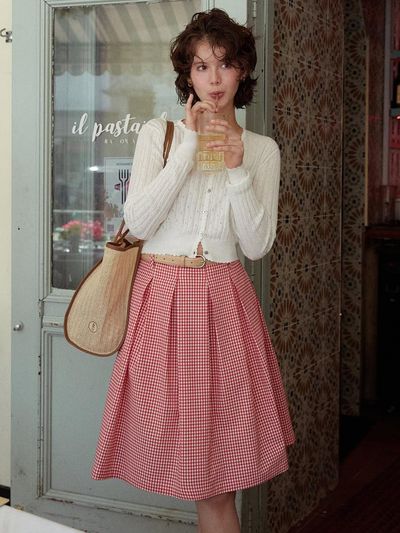 AND YOU FRIULI Stitch Point Tucked Midi Skirt (Red Gingham Check)