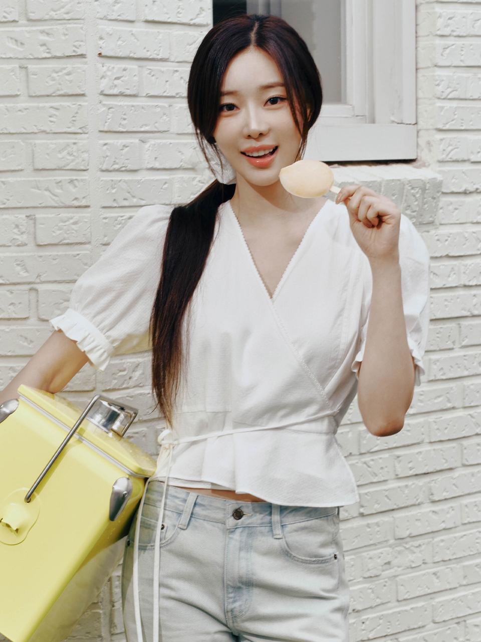 AND YOU Merlin's V-neck Wrap Blouse [Ivory]