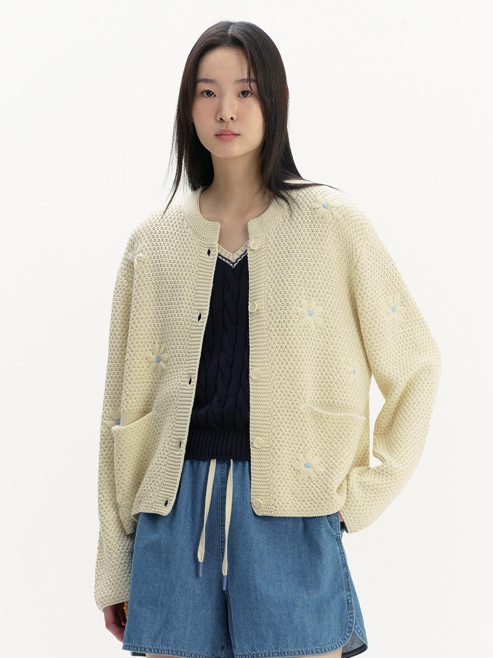 AND YOU Rosebud Flower Knit Cardigan_2 Colors