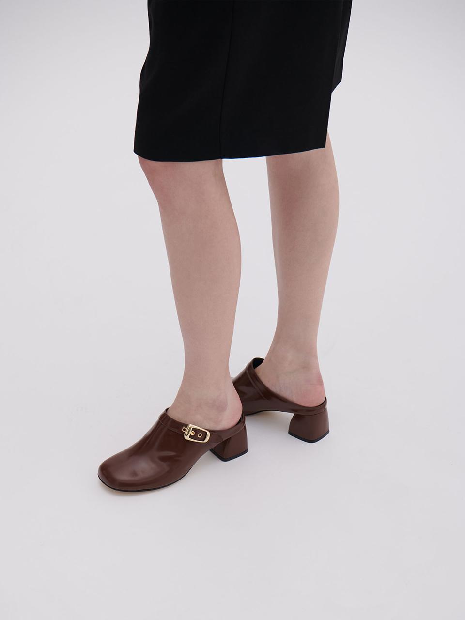 ANDBUTTERUM Balmy Mule Sandals [Brown] (BF5APU08BR)