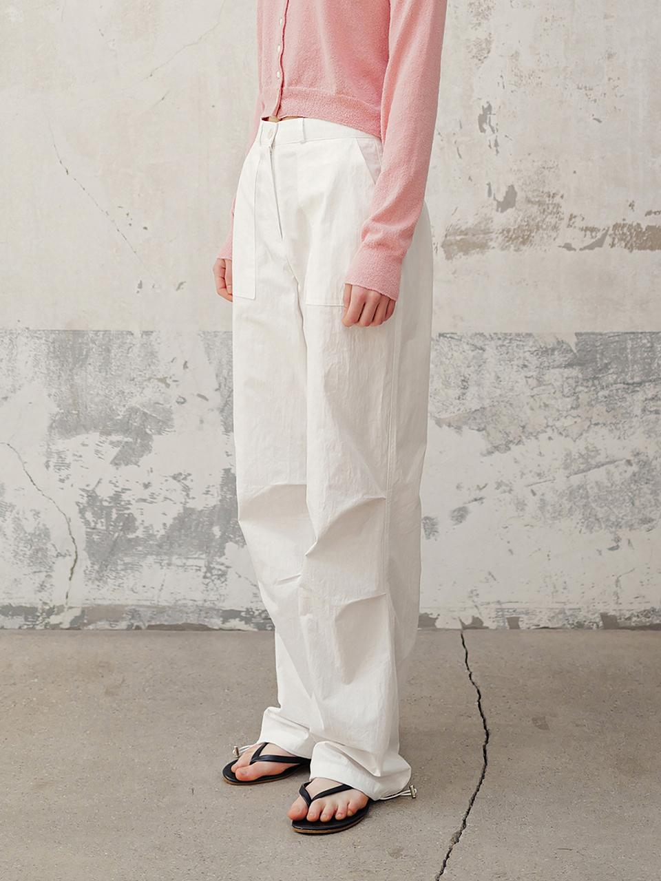 ANDNEEDS Easy nylon pants (white)