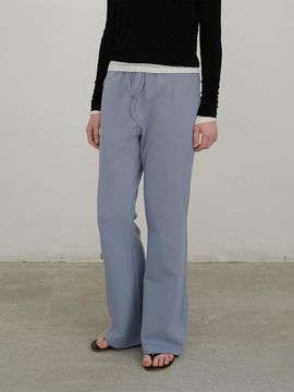 ANDNEEDS Essential slim span pants (blue)