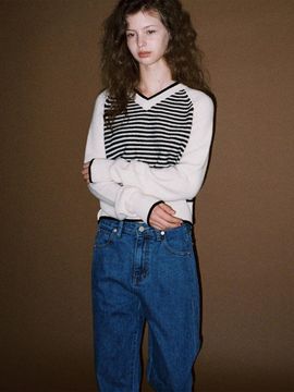 ANDNEEDS Letter stripe sweater