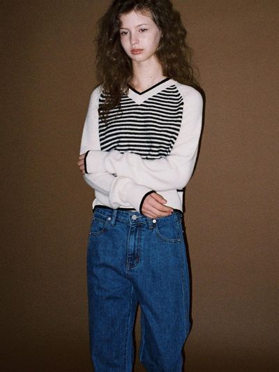ANDNEEDS Letter stripe sweater