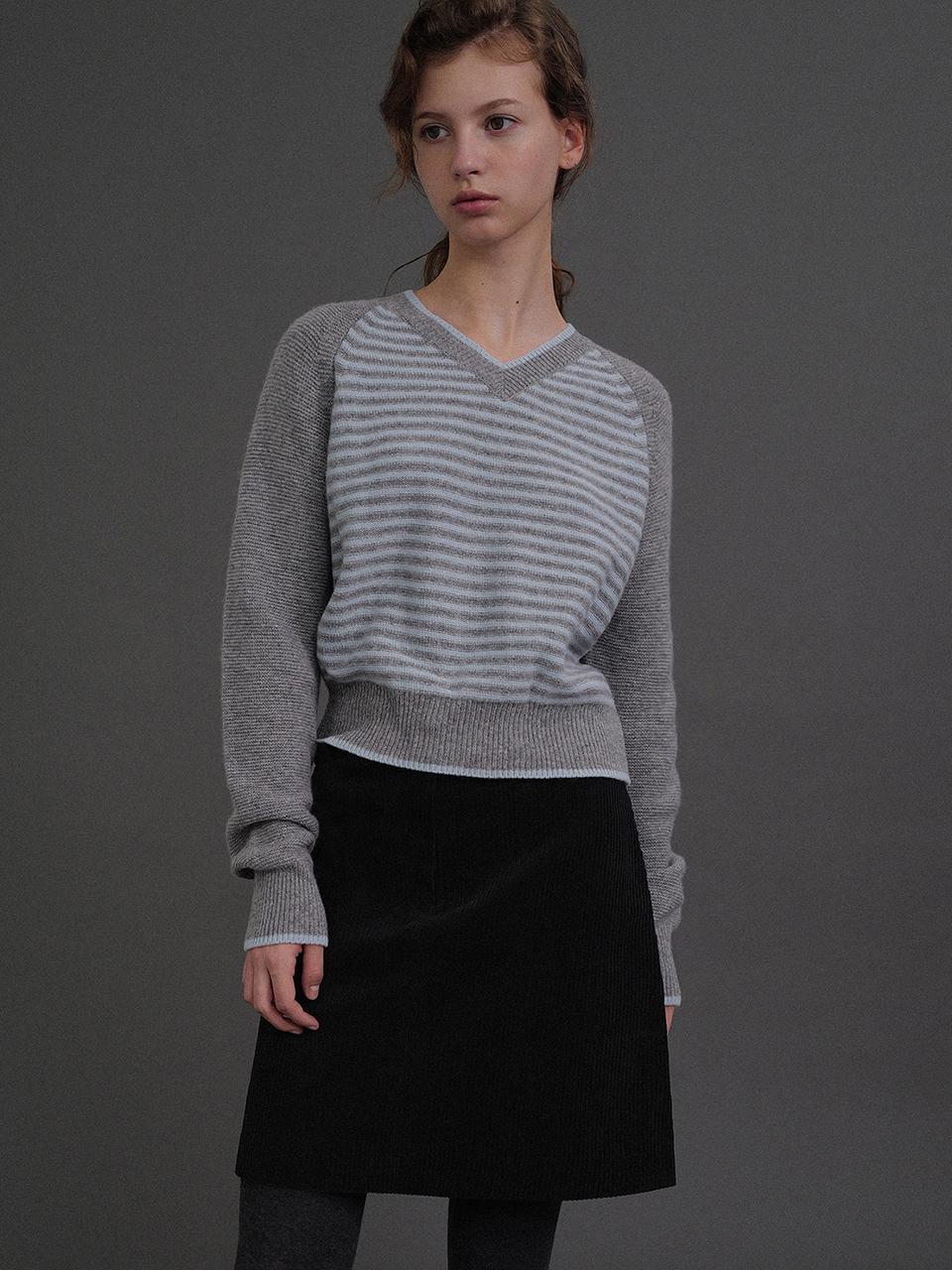 ANDNEEDS Letter stripe sweater (blue)