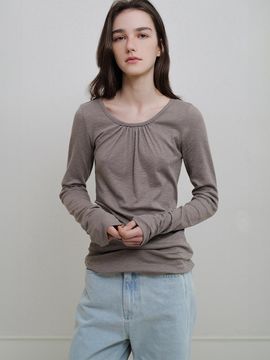 ANDNEEDS Pine Shirring Slim Fit Long Sleeve T-Shirt [Light Brown]