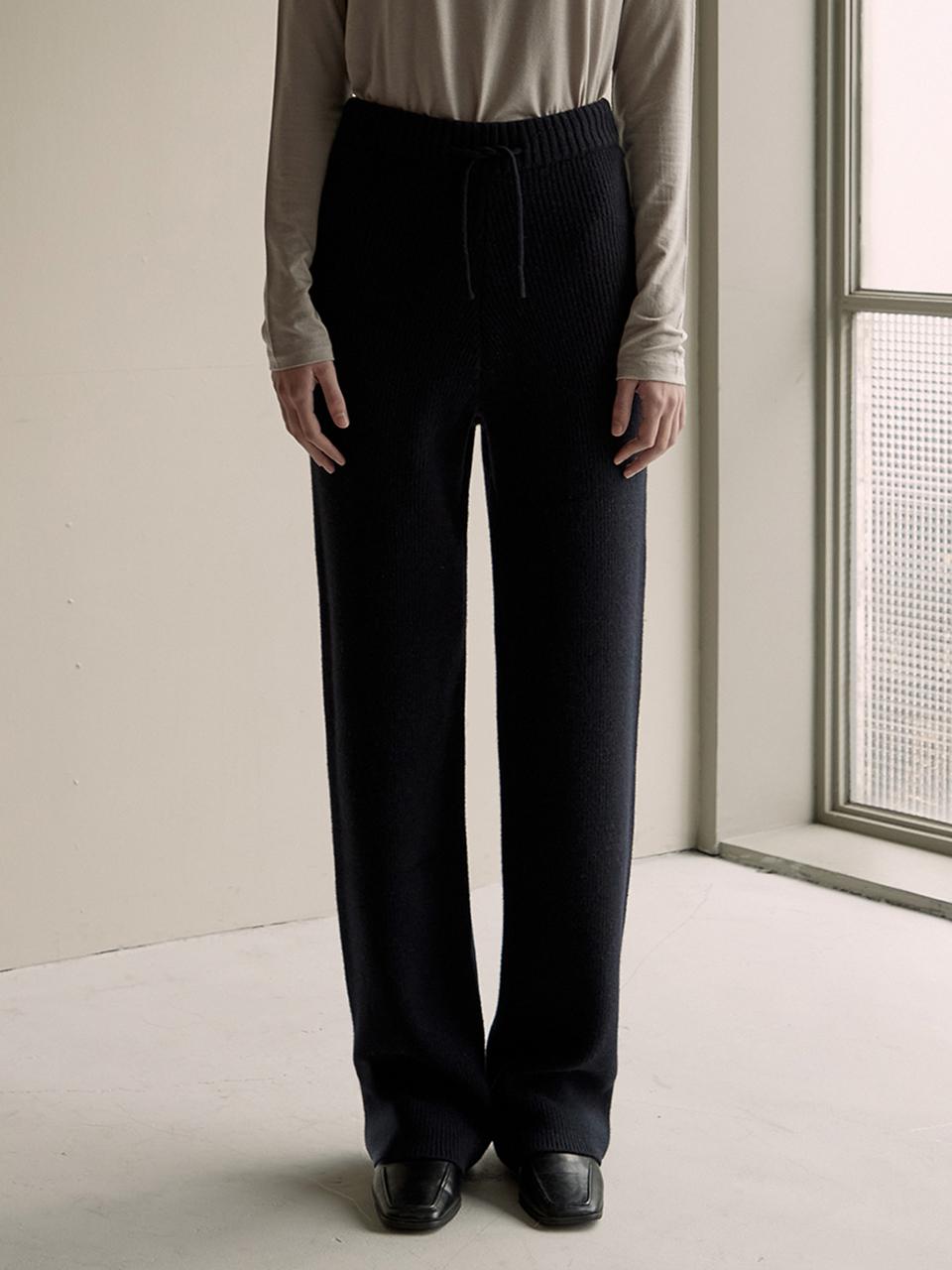 ANDNEEDS Ribbed knit pants (navy)