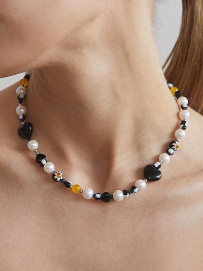 ANNAFLAIR1986 Black Heart N Pearl Necklace