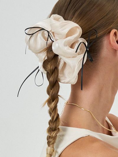 ANNAFLAIR1986 French Ribbon Lightweight Poly Hair Scrunchie (AH2240005)