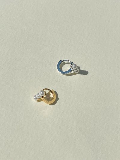 ANNAFLAIR1986 Triple Pearl One-Touch Earrings (2 Colors)
