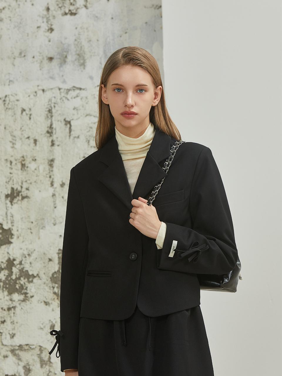 ANOETIC RIBBON POINT SHORT JACKET_BLACK