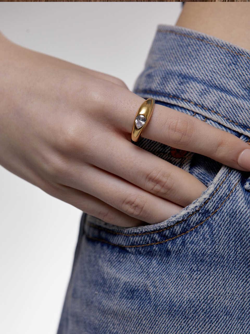 Anon Pear Cut Wave Ring [Gold]