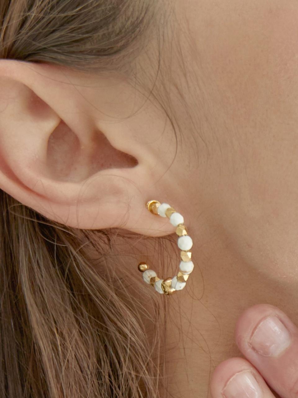 aphrose Ball Bead Persona Earrings