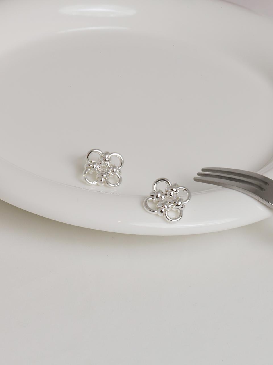 apple pie order Lucky Clover Chain Earrings