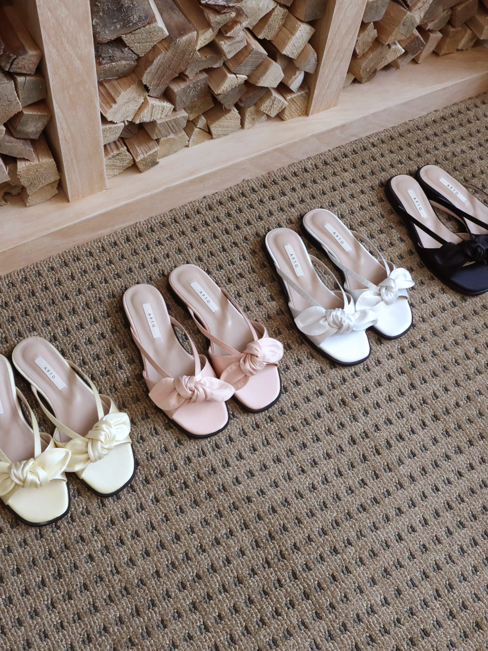 APTO Reina Sandal