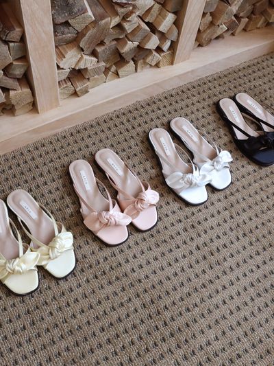 APTO Reina Sandal