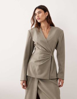 ARRANGE ARRANGE cinched collarless pleated wrap blazer in gray