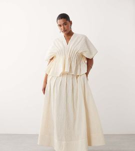 ARRANGE ARRANGE Curve crinkle texture maxi skirt in cream - part of a set-White