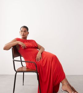 ARRANGE ARRANGE Curve gathered drape maxi dress with cinched waist in red