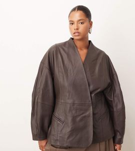 ARRANGE ARRANGE Curve soft leather jacket with cinched waist and ovoid sleeves in chocolate-Brown