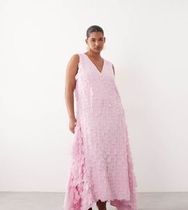 ARRANGE ARRANGE Curve textured square cut maxi dress in pink