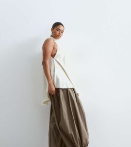ARRANGE ARRANGE Curve waist seam balloon leg pants in khaki green