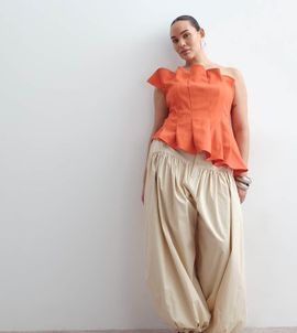 ARRANGE ARRANGE Curve waist seam balloon leg pants in stone-Neutral