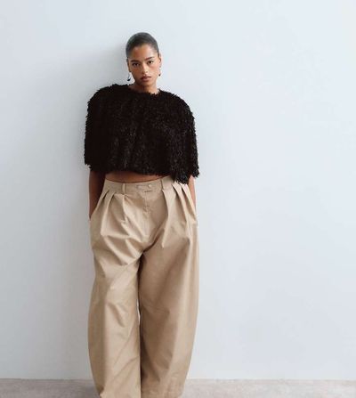 ARRANGE ARRANGE Curve Wylder tailored high waist wide leg pants in stone-Neutral