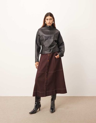 ARRANGE ARRANGE heavy twill full midi skirt with contrast stitching in burgundy-Red
