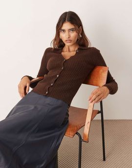 ARRANGE ARRANGE pure merino ribbed knit collared button up top in chocolate-Brown