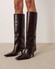 ARRANGE ARRANGE Rowe premium leather heeled knee boots in chocolate-Brown - 2
