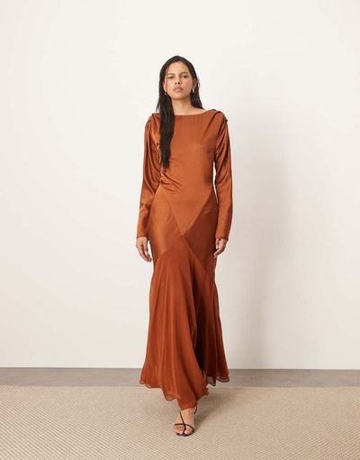 ARRANGE ARRANGE twist shoulder long sleeve hybrid maxi dress in caramel-Brown
