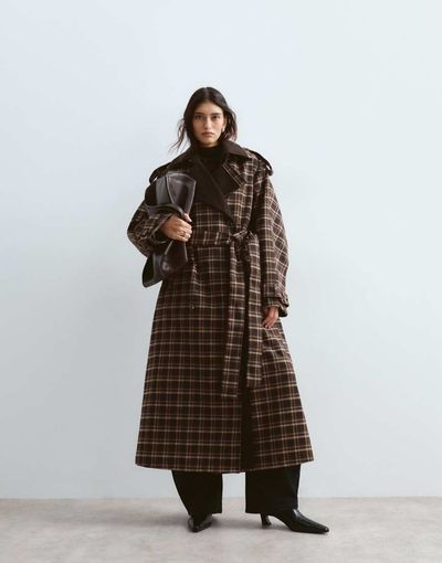 ARRANGE ARRANGE two tone lapel double breasted trench coat in plaid-Multi