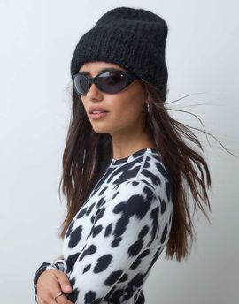 ASOS 4505 Ski & Snow 4505 Ski knitted beanie in black
