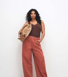 ASOS Curve ASOS DESIGN Curve barrel leg pants with washed effect in rust-Red