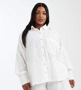 ASOS Curve ASOS DESIGN Curve Biarritz beach textured cotton shirt in white - part of a set