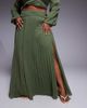 ASOS Curve ASOS DESIGN Curve dropped waist pleat detail maxi skirt in olive - part of a set-Green - 3