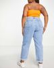 ASOS Curve ASOS DESIGN Curve high rise relaxed mom jeans in light wash-Blues - 4