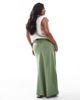 ASOS Curve ASOS DESIGN Curve linen blend bias cut maxi skirt in khaki green - 4