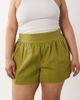 ASOS Curve ASOS DESIGN Curve linen look pull on shorts in olive-Green - 4
