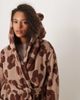 ASOS Curve ASOS DESIGN Curve microfleece mini robe in leopard print-Multi - 2