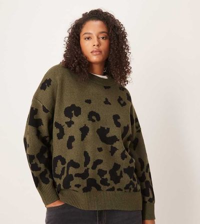 ASOS Curve ASOS DESIGN Curve oversized sweater in leopard-Green