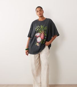 ASOS Curve ASOS DESIGN Curve oversized T-shirt with vintage dragon fruit graphic in washed charcoal-Multi
