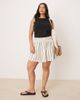 ASOS Curve ASOS DESIGN Curve pull-on shorts in brown stripe-Multi - 4
