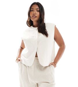 ASOS Curve ASOS DESIGN Curve relaxed dad shorts with linen in natural-Neutral