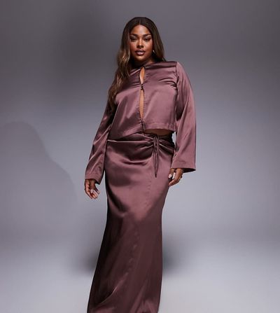 ASOS Curve ASOS DESIGN Curve ruched detail satin maxi skirt in chocolate - part of a set-Brown