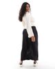 ASOS Curve ASOS DESIGN Curve satin bias midi skirt in black - 3